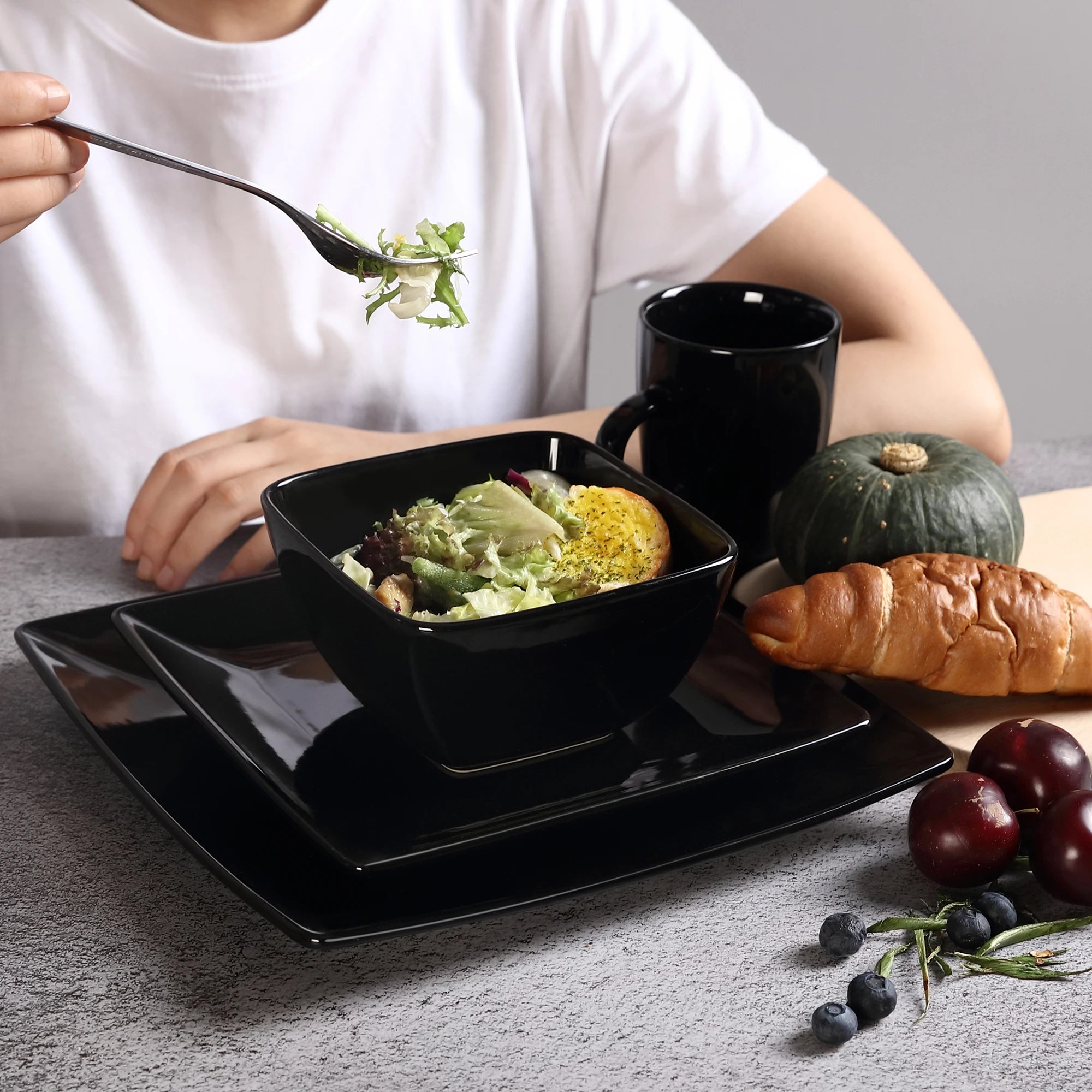 Vancasso soho 16/32/48-teiliges quadratisches Geschirrset aus schwarzem Keramik porzellan mit Teller, Dessert teller, Schüssel, 240ml Becherset Geschirrsets Europa CE-zertifiziert Premium Qualitaet Kostenloser Versand