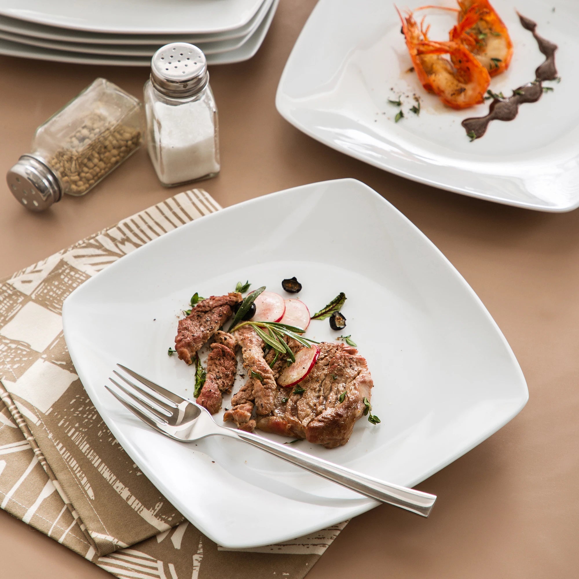 MALACASA 6/12-teiliges weißes quadratisches Porzellan-Essteller-Set, Dessertteller, Salat, Obst, Rindfleisch, flaches Teller-Set (23,5 x 23,5 x 2 cm) Geschirrsets Europa CE-zertifiziert Premium Qualitaet Kostenloser Versand