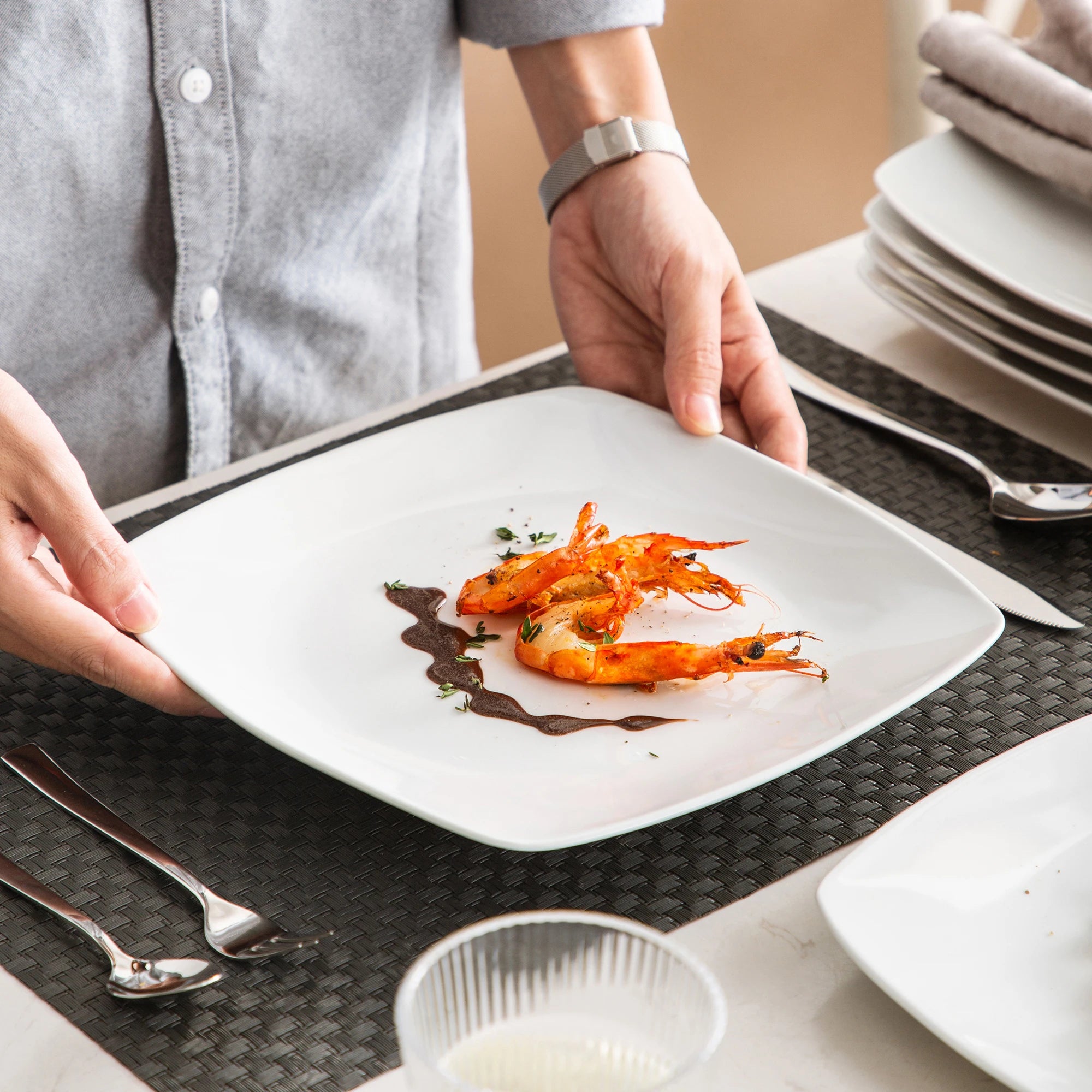 MALACASA 6/12-teiliges weißes quadratisches Porzellan-Essteller-Set, Dessertteller, Salat, Obst, Rindfleisch, flaches Teller-Set (23,5 x 23,5 x 2 cm) Geschirrsets Europa CE-zertifiziert Premium Qualitaet Kostenloser Versand